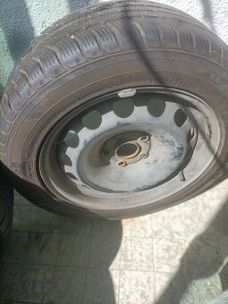 Predám štyri zimné pneumatiky 205/55 R16 - 4