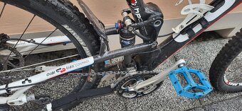Cube Carbon vybava Fox XT Shimano - 4