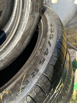 Pirelli 235/45/18” - 4