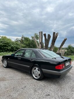 Mercedes benz w210 4,3 V8 - 4