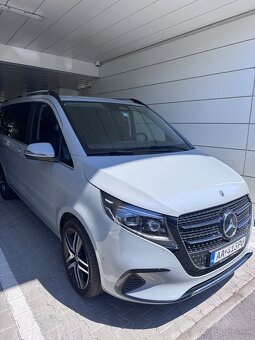 Prenajom Nový Mercedes V, 8 miestne - 4