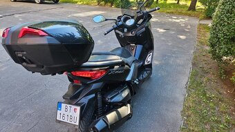 Yamaha X-max 400 Momo design - 4