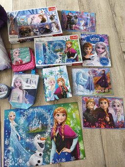 Elsa & Anna - 4