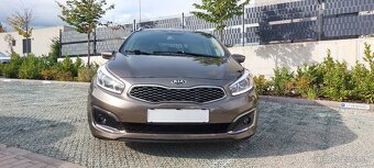 Kia Ceed SW 1.6 CRDi 136k Gold - 4