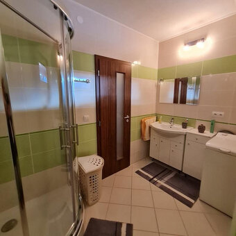 - R E Z E R V O V A N É - LUXUSNÝ RODINNÝ APARTMÁNOVÝ DOM 35 - 4