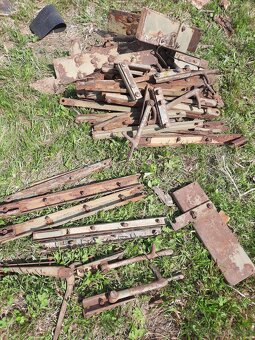 Karháky kovanie bočnic - 4