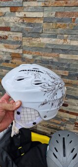 Prilba na lyžovačku - 4