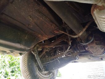 Mercedes w 124 250D - 4