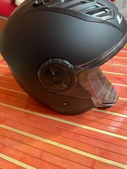 Prilba na motorku LS2 - 4