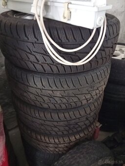 Elektróny - Mercedes - 4