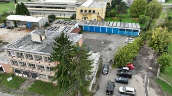 ZNÍŽENÁ CENA - na predaj zaujímavý komerčný objekt v Rimavsk - 4