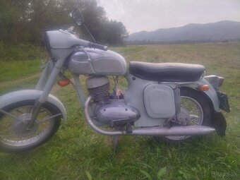 Jawa 592 - 4