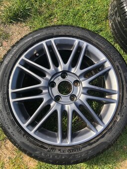 Letné pneu Pirelli 225/45 R17 na elektrónoch – 5x114,3 – Hyu - 4