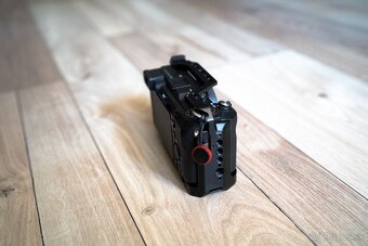 Predám Sony A7C - 4