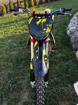 Suzuki RM-Z 250 2012 – Žihadlo na dvoch kolesách - 4