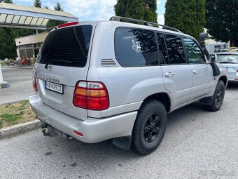 Toyota Land Cruiser 100 4.2 TD Luxor A/T - 4