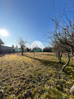 Reality KOMPLEX s.r.o., Vám ponúka 8 árovú záhradu v Novej S - 4