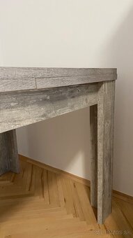 Roztahovaci jedalensky stol - 4