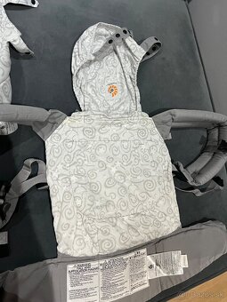 Nosič Ergobaby + novorodenecká vložka - 4