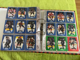 Predam asi 800ks Hokejovych karticiek rozne - 4