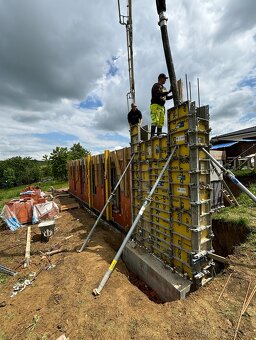 Prenájom debnenia - stropné , stenové , vencové svorky - 4
