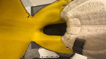 BRUSLE BAUER SUPREME S25 vel. 47/11 R - 4