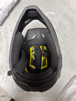 prilba FOX RAMPAGE - 4