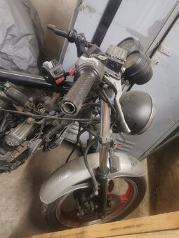 Kawasaki GPZ 550 - 4