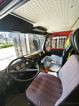 Hasičksý automobil Mercedes KHA - 4