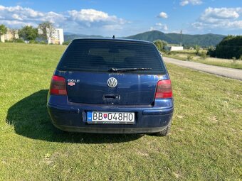 VW Golf 4 - 4