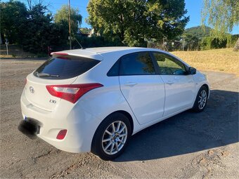Hyundai i30 1.4 Benzín - 4