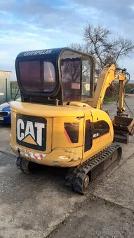 Minibager Caterpillar CAT 302.5 ročník 2006 - 4