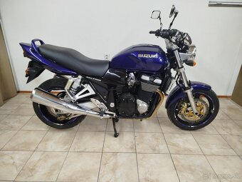 Suzuki GSX 1400 - 4