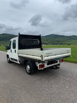 Peugeot Boxer Valník 7Miestny 2.2HDI 74KW RV 2010 - 4