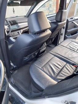 BMW X5 xDrive 3.0i - 4