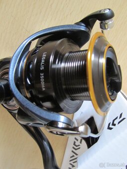 Daiwa Legalis 3500HA kovový naviják nový + náhr.cívka - 4