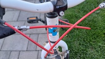 CUBE 200 - 4