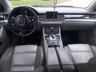 AUDI S8 - 4