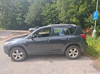TOYOTA RAV4 2.2 D4-D 4x4 - 4