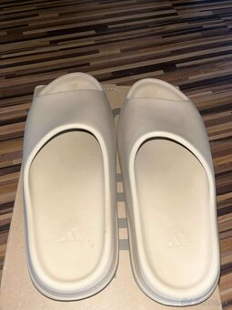 Šlapky Yeezy Slides - 4