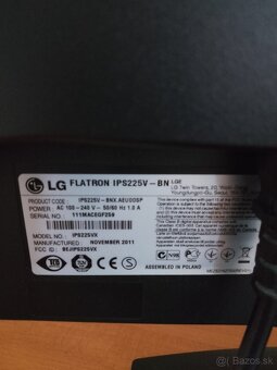 LG Flatron IPS225V-BN 20" - 4