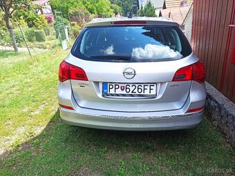 Opel Astra šport Tourer 1,7 CDTI,96 kw,rok 2015 - 4