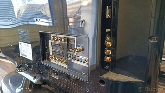 Predám starý LCD TV Samsung 32''. - 4