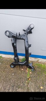 Bmw e90/91 zadna naprava - 4