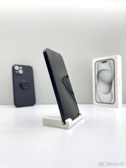 iPhone 15 128GB BLACK TOP STAV ORIGINÁL - 4