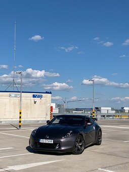 Nissan 370Z 40th Anniversary OEM+ - 4