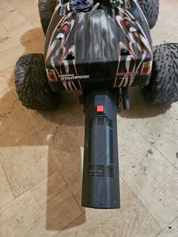 Predam autíčko so spalovacím motorom Traxxas nitro stampede - 4