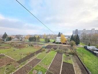 Sečovce - pekný 3 izbový TEHLOVÝ byt 73m2, balkón, záhrada.I - 4