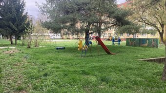 Priestranný 2-izbový byt ako ideálna investičná príležitos - 4
