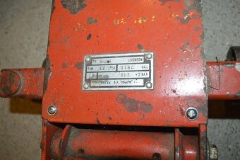 predam pojazdny hydraulicky jednostlpovy zdvihak Motex - 4